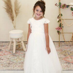Amalee Flower Girl Style: FG416 Size 4 in Ivory